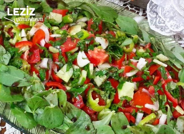 Bol Nar Ekşili Semizotu Salatası