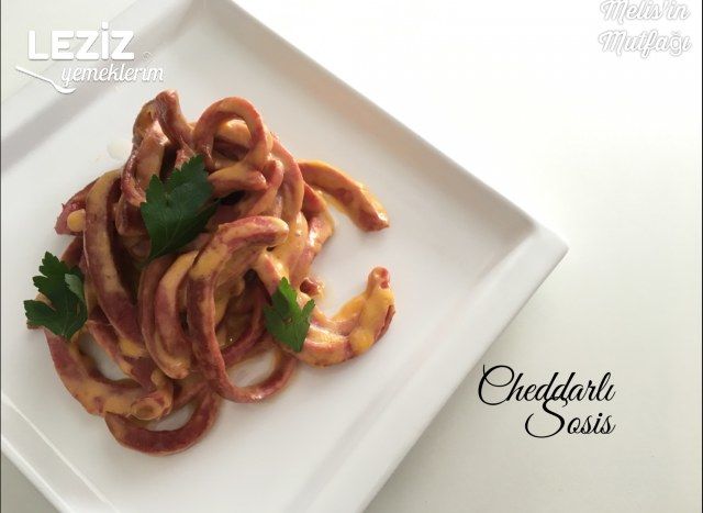 Cheddarlı Sosis