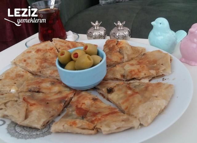 Tavada Börek (Yufka Ekmek İle)