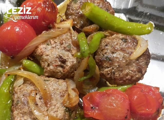 Soğan Soslu Köfte (Çok Farklı - Mutlaka Deneyin)