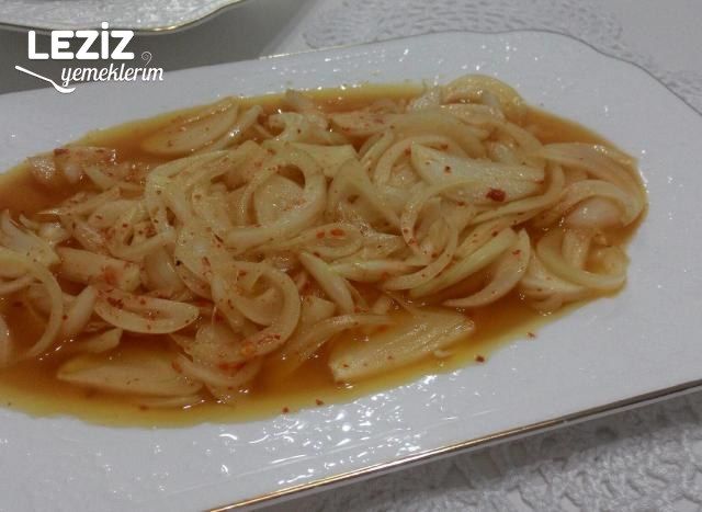 Soğan Salatası