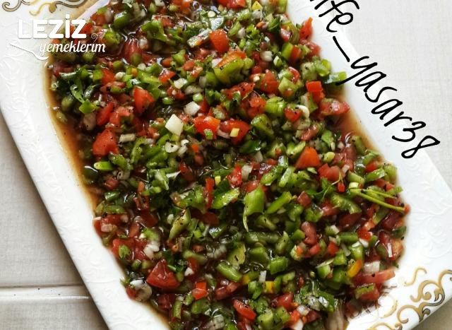 Ezme (Kebapçı Salatası)
