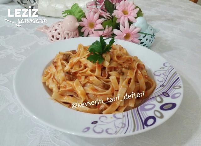 Kıymalı Domatesli Makarna (Nefis)
