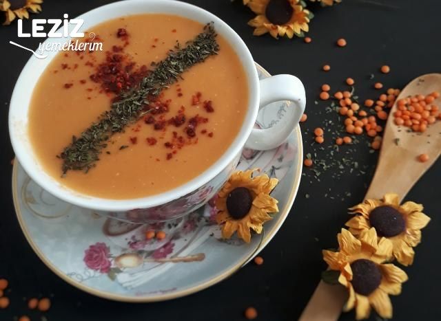 Mercimek Çorbası (Harika Lezzet Ve Sunum)