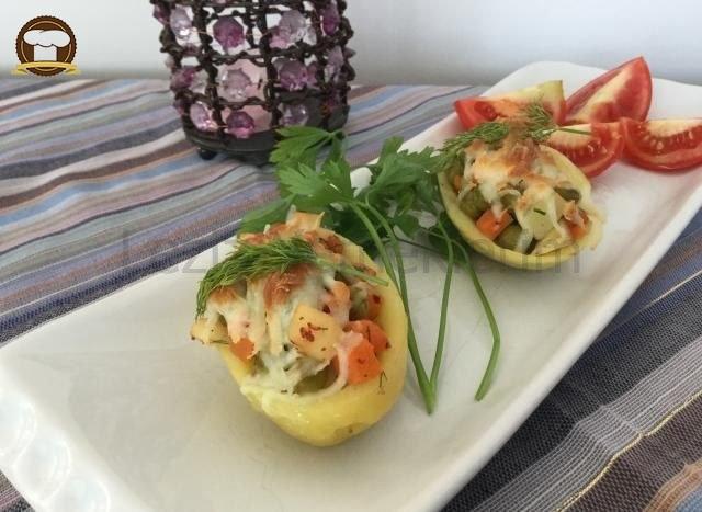 Patates Kayığında Kaşarlı Garnitür