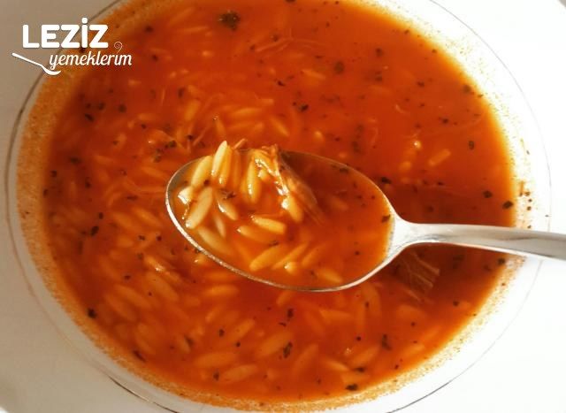 Tavuklu Şehriye Çorbası