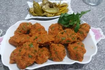 Mercimekli Köfte (Antep'li Elinden)
