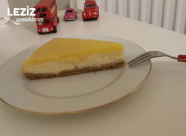 Chesecake (Hazır Limon Sosu İle)