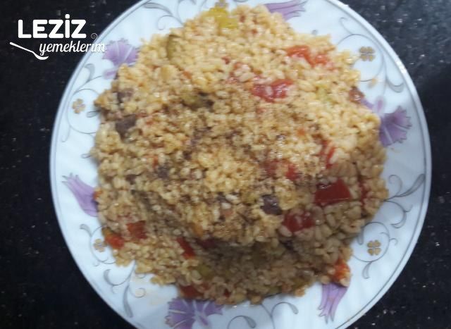 Etli Bulgur Pilavı Nasıl Yapılır