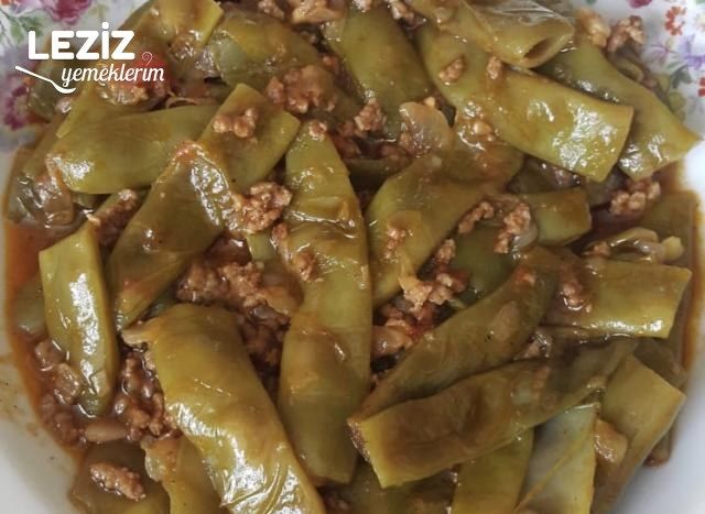 Kıymalı Fasulye Yemeği (Düdüklü Tencerede)
