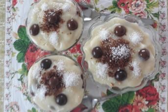 Bayat Kek İle Muhallebili Tatlı