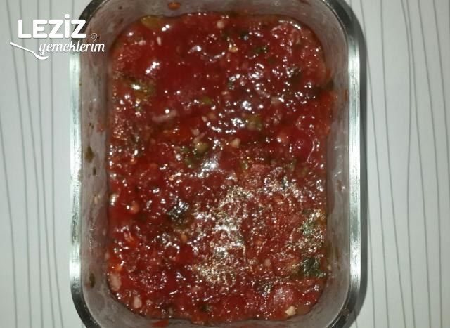 Kışlık Sarımsaklı Pişmeyen Ezme