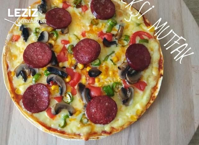 Pratik Lavaş Pizza