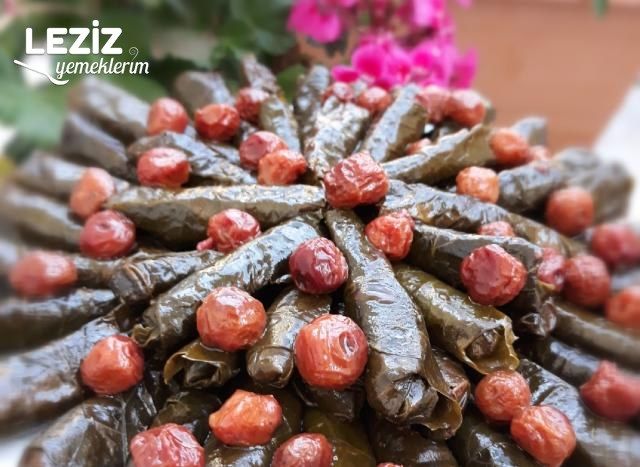 Vişneli Yaprak Sarması