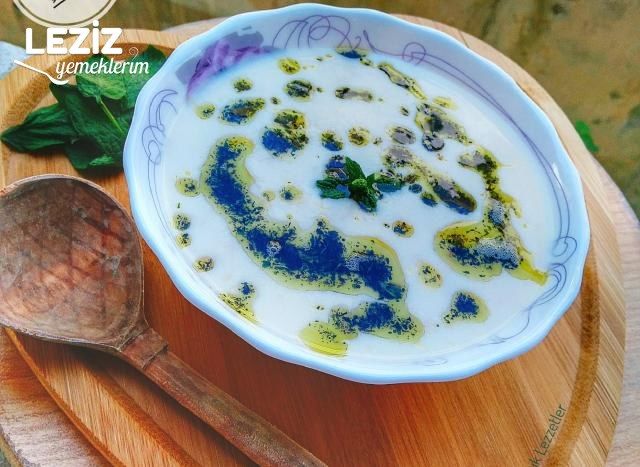 Çiçek Şehriyeli Yayla Çorbası