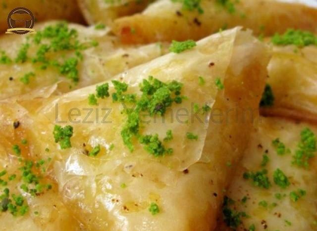 Muhallebili Muska Tatlısı