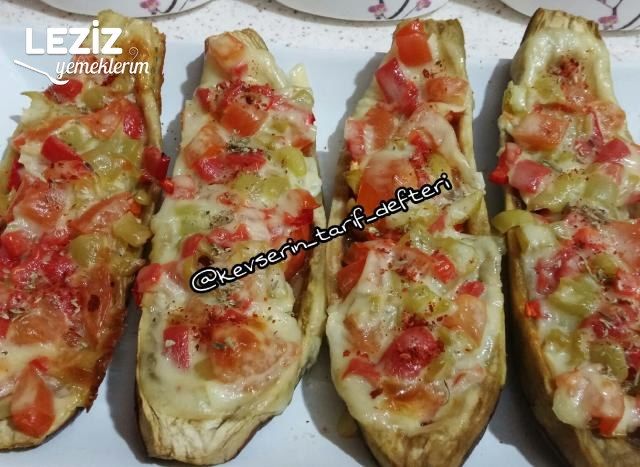 Kaşarlı Sebzeli Patlıcan Dolması