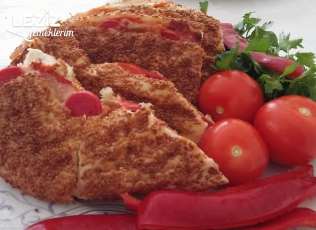 5 Dakikada Nefis Simit Pizza Tostu