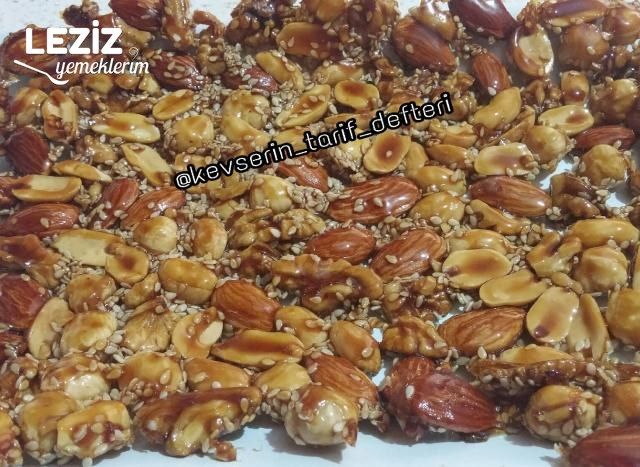 Fırında Ballı Susamlı Çıtır Çerezler (Şekersiz)