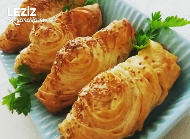 Midye Börek (Hazır Yufkadan)