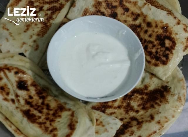 Tavada Ispanaklı D Börek (El Açması)