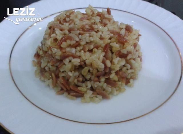 Arpa Şehriyeli Bulgur Pilavı Tarifi