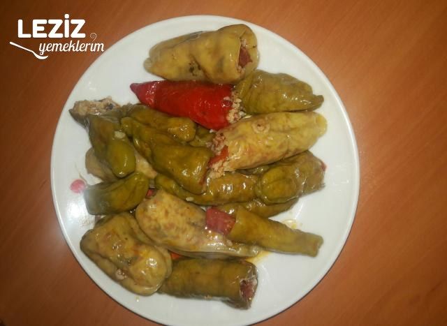 Zeytinyağlı Biber Dolması Nasıl Yapılır