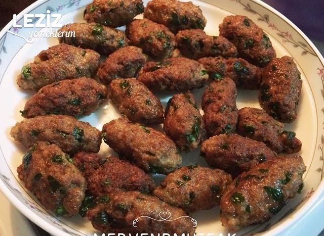 Kuru Köfte Nasıl Yapılır