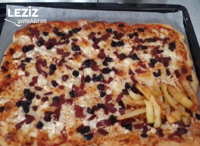 Az Malzemeli Kolay Pizza