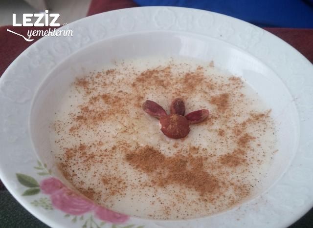 Sütlaç (Harika Lezzetiyle)