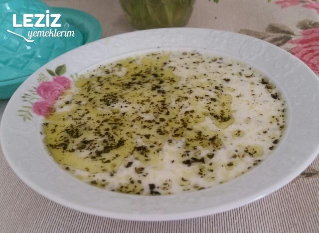 Pirinç Çorbası (Yoğurtlu)
