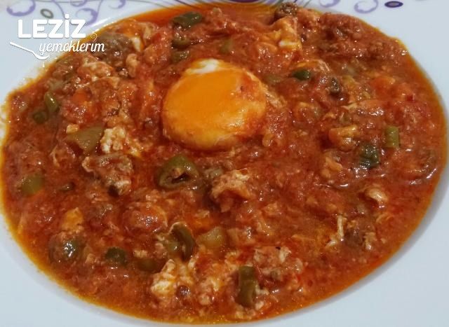 Kavurmalı Nefis Menemen Tarifi