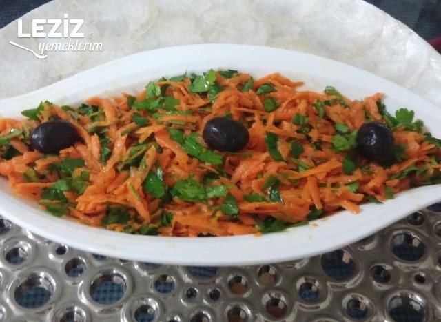 Nefis Havuç Salatası