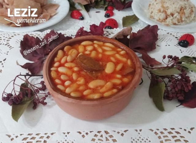 Düdüklüde Sucuklu Kuru Fasülye Tarifi