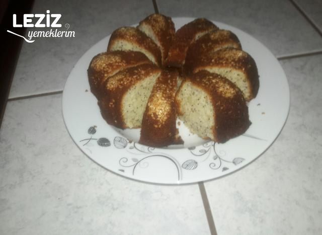 Mavi Haşhaşlı Kek
