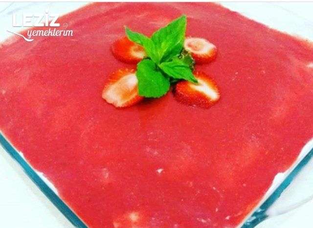 Çilek Soslu Etimek Tatlısı