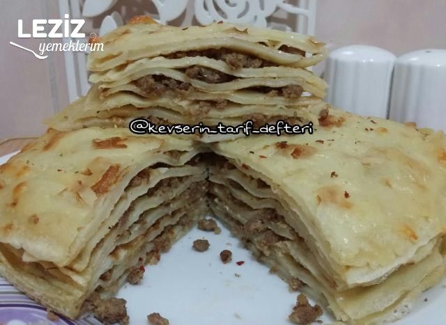 Kıymalı Akıtma Böreği Tarifi