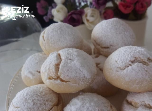 Limon Aromalı Çatlak Kurabiye