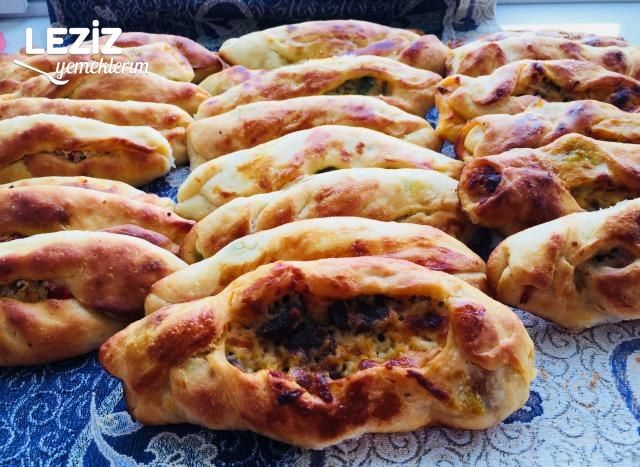 Karışık Ev Yapımı Pideler
