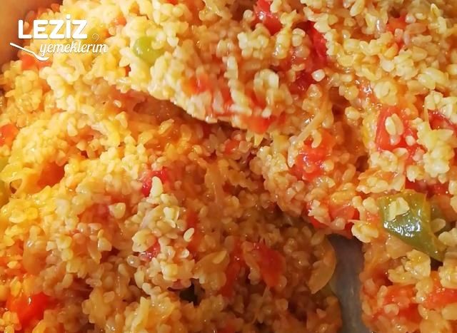 Domatesli Pilav Yapılışı