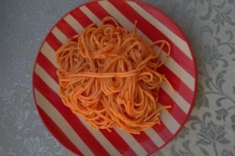 Soslu Spagetti