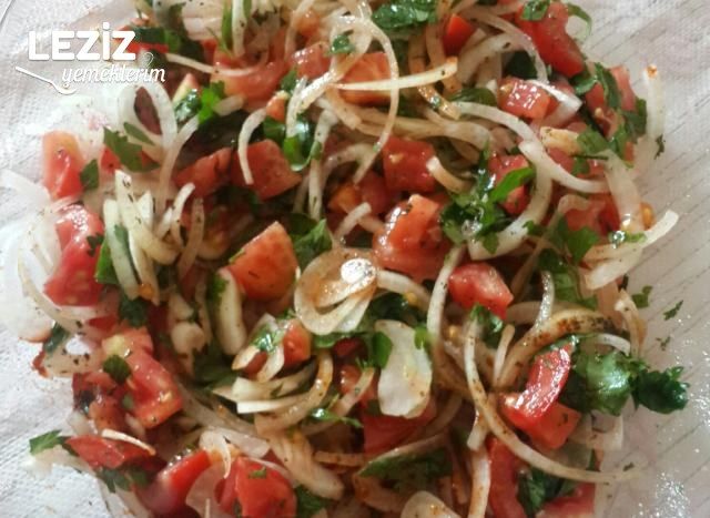 Nefis Çoban Salatası Tarifi