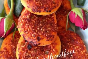 Nefis Biberli Ekmek
