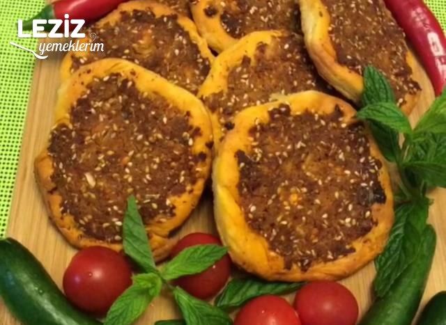 Çökelekli Susamlı Ekmek