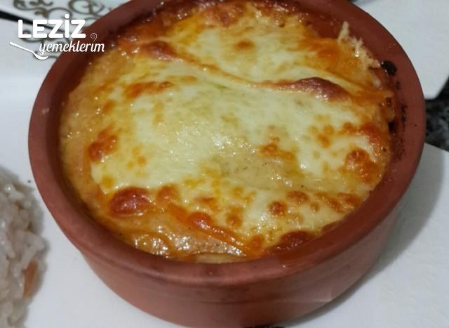 Kiremitte Beşamel Soslu Tavuk