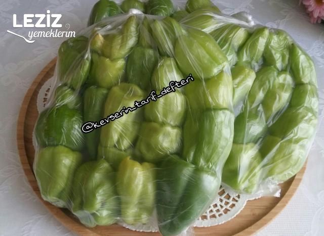 Dondurucuya Dolmalık Biber Konulması