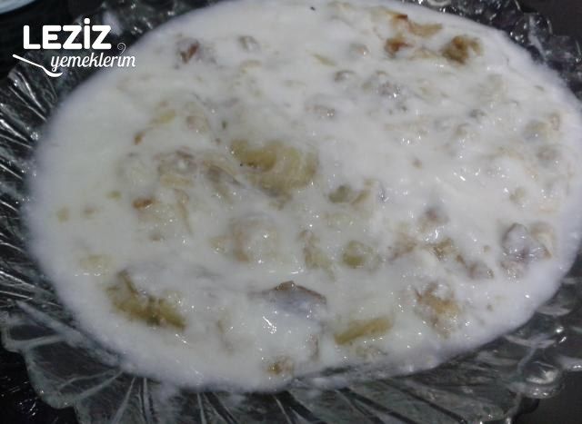 Közlenmiş Patlıcan Yoğurtlaması