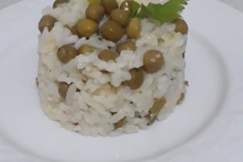 Bezelyeli Pirinç Pilavı