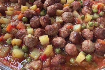 Fırında Sebzeli Misket Köfte Yemeği