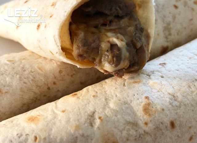 Kaşarlı Mantarlı Et Dürüm